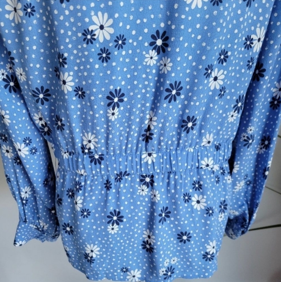 Talbots New with tags $89 Daisy sweet long sleeve NWT - Picture 3 of 8